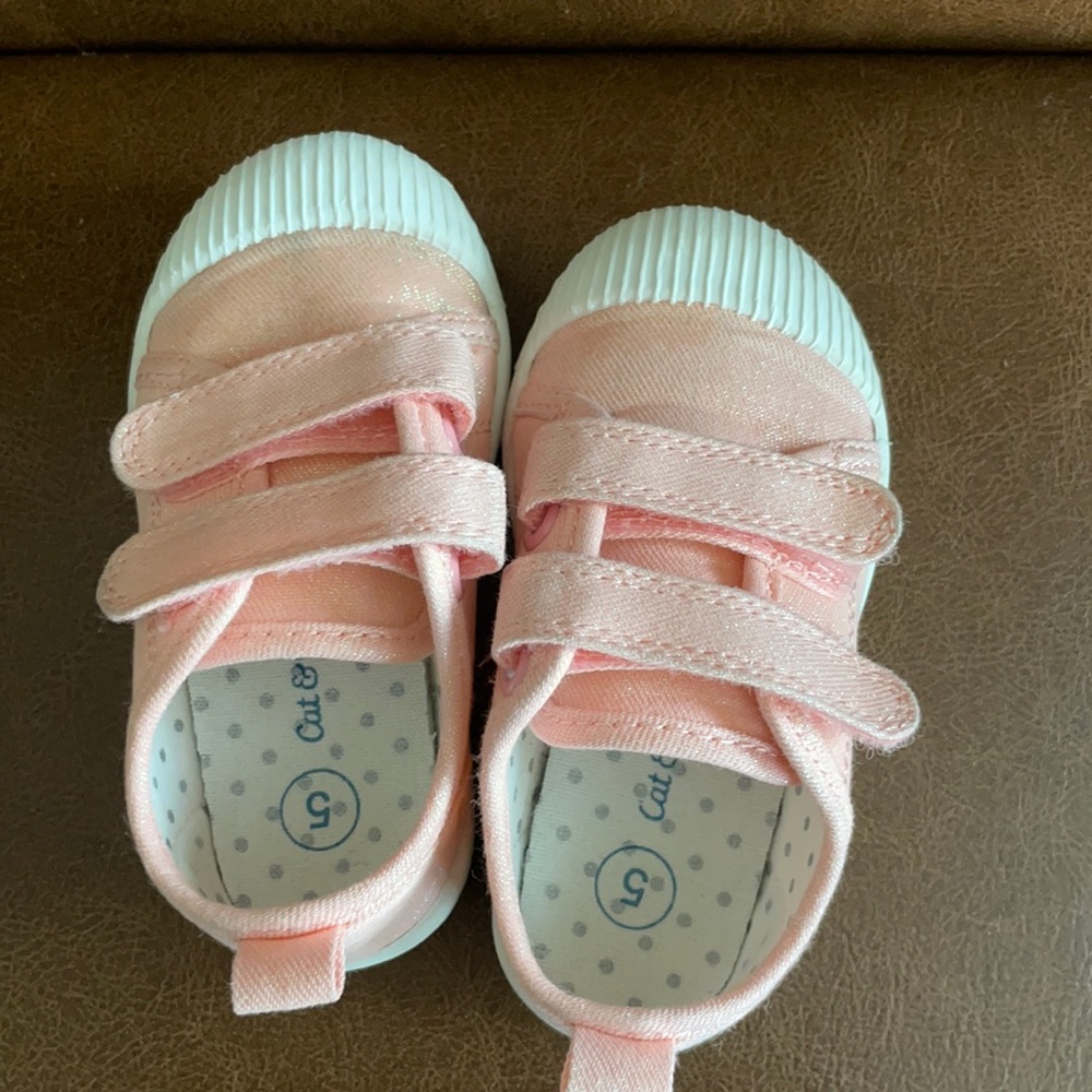 Pink sparkle toddler sneaker- size 5